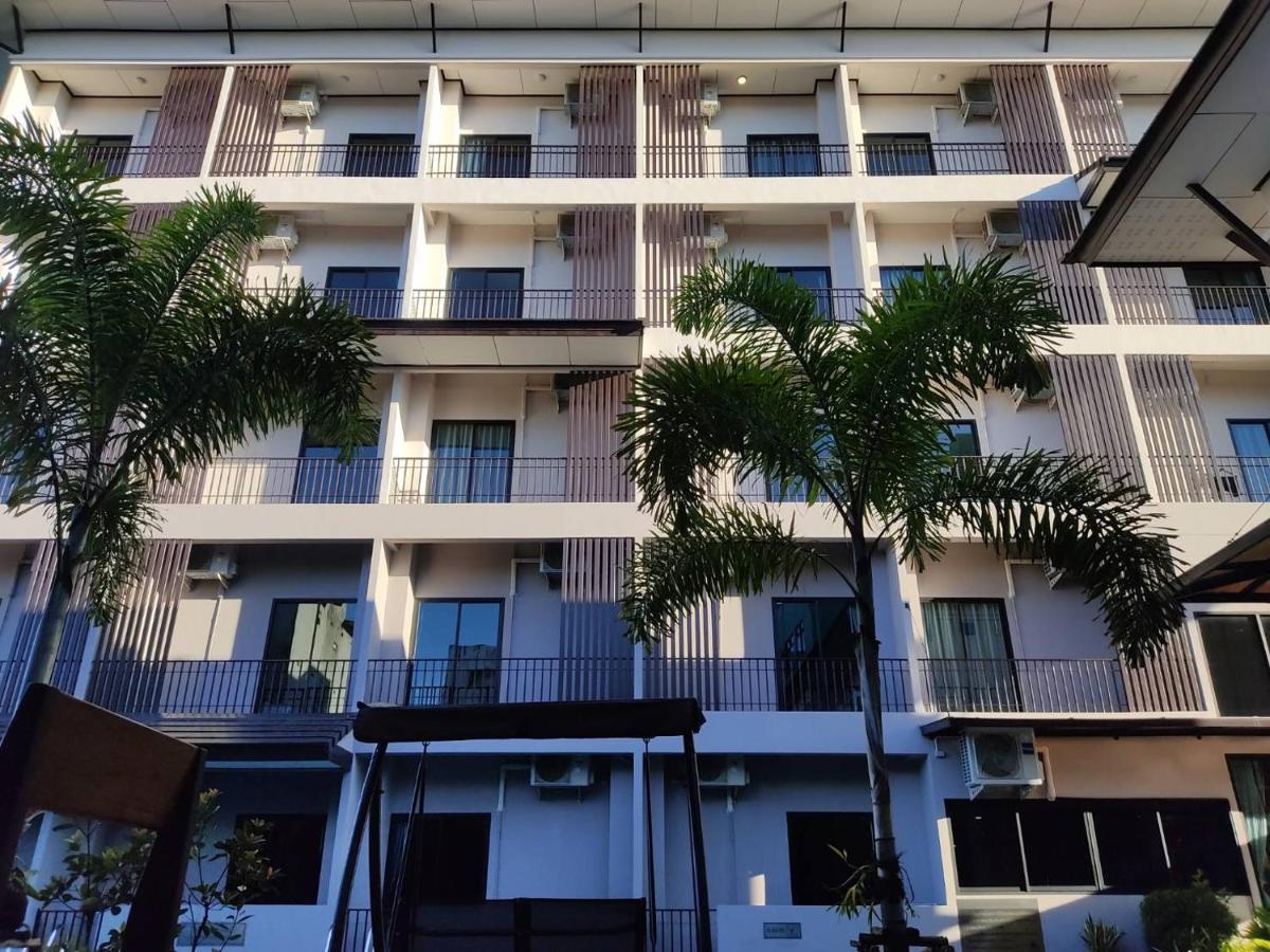 J.P.Grand Hotel 达叻府 外观 照片