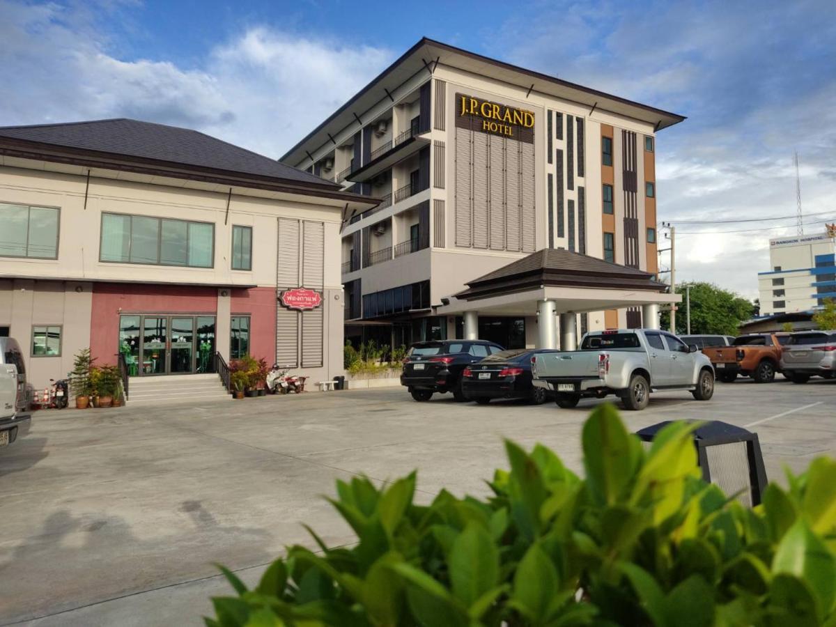 J.P.Grand Hotel 达叻府 外观 照片