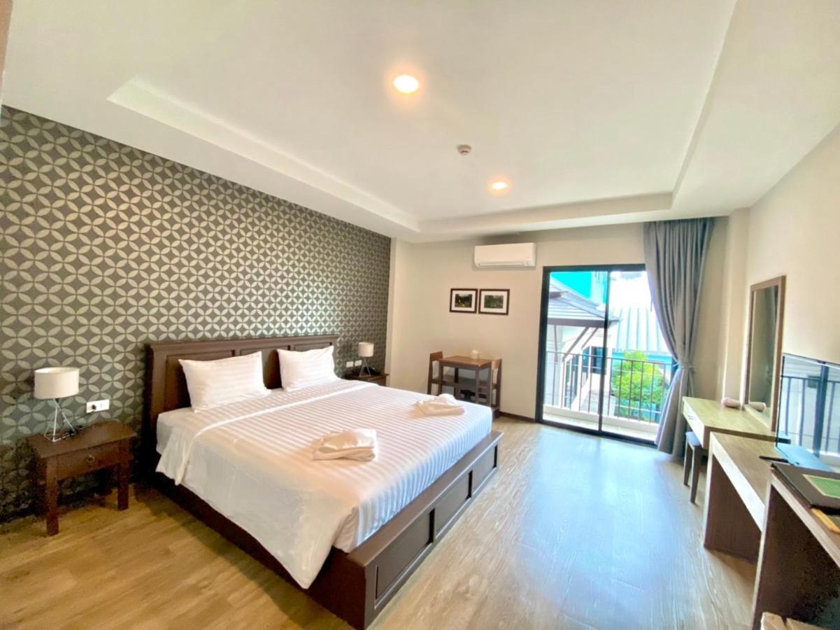 J.P.Grand Hotel 达叻府 外观 照片