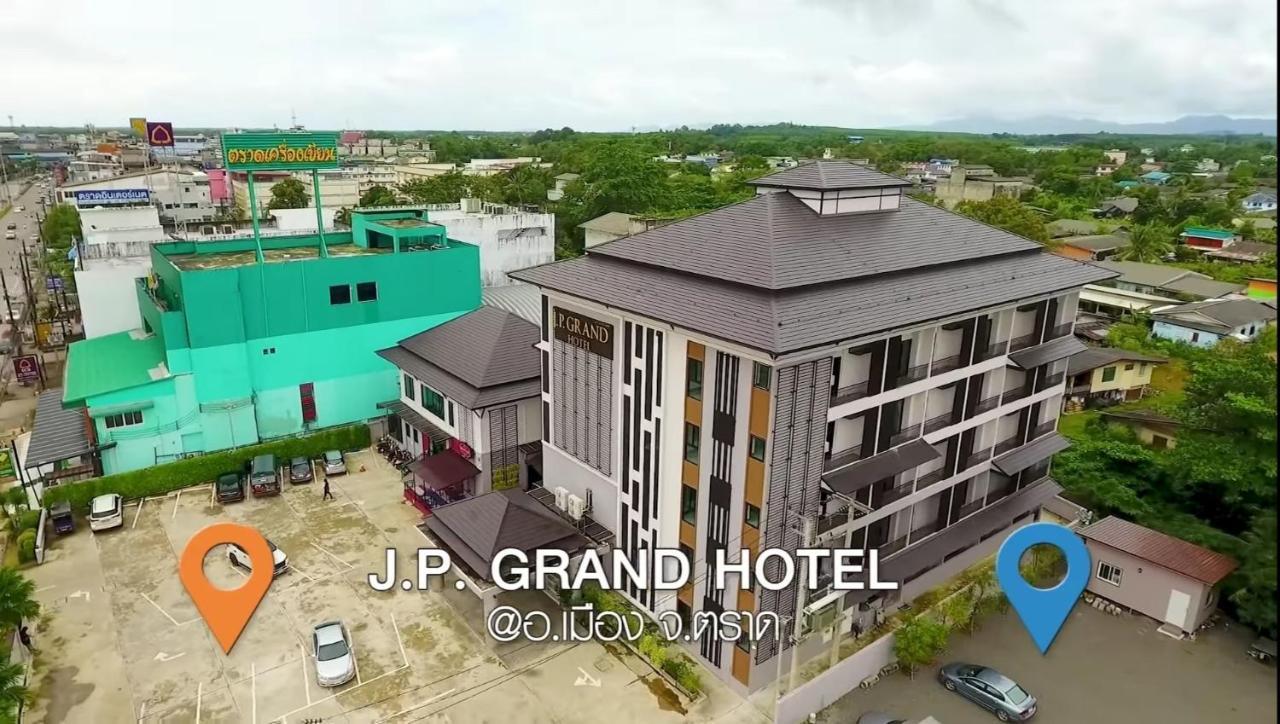 J.P.Grand Hotel 达叻府 外观 照片
