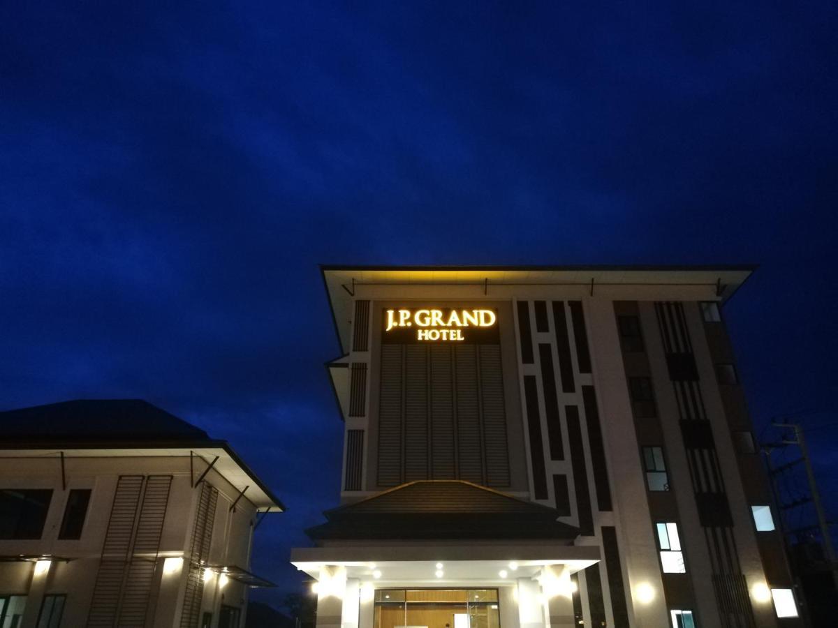 J.P.Grand Hotel 达叻府 外观 照片