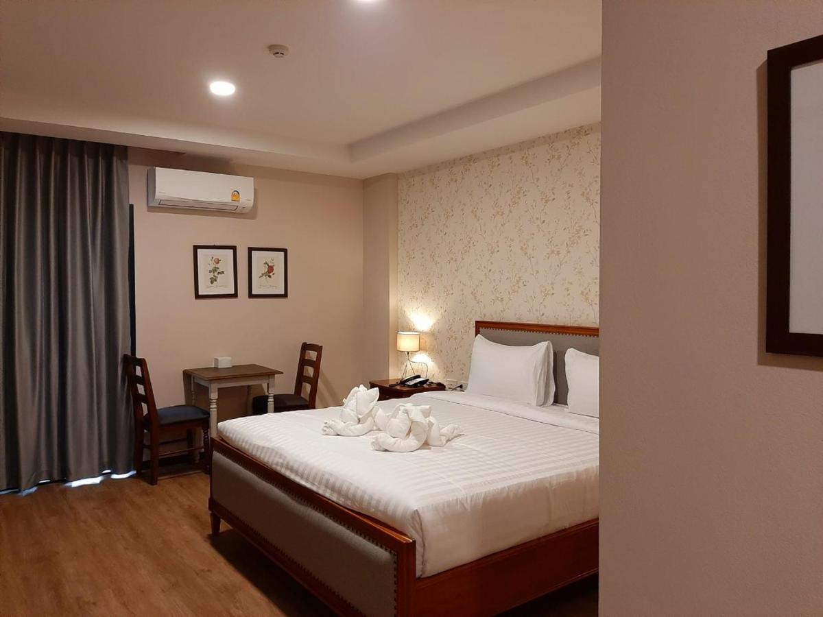 J.P.Grand Hotel 达叻府 外观 照片
