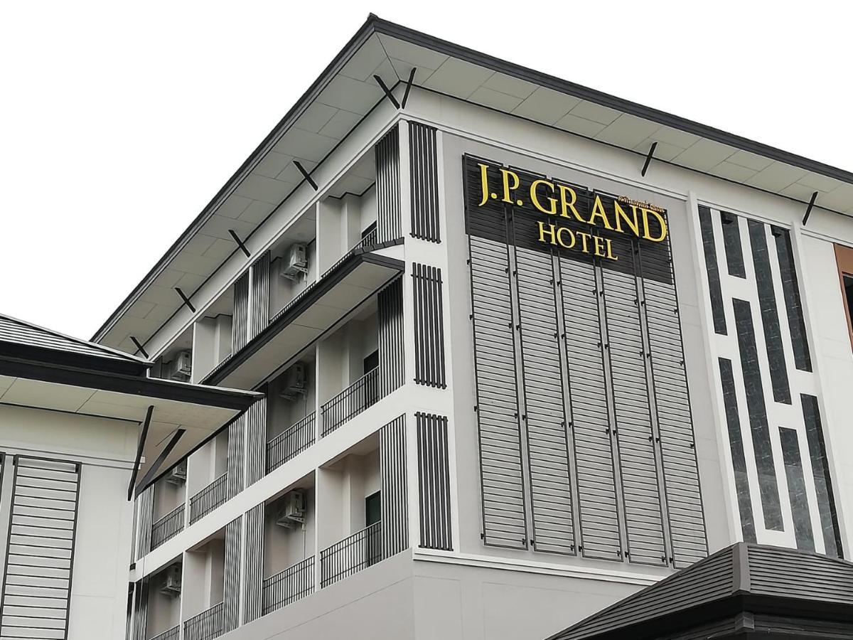 J.P.Grand Hotel 达叻府 外观 照片