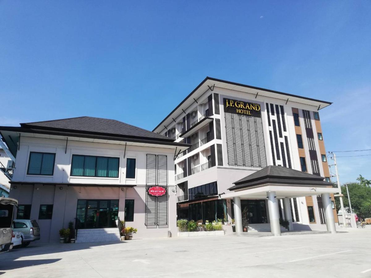 J.P.Grand Hotel 达叻府 外观 照片