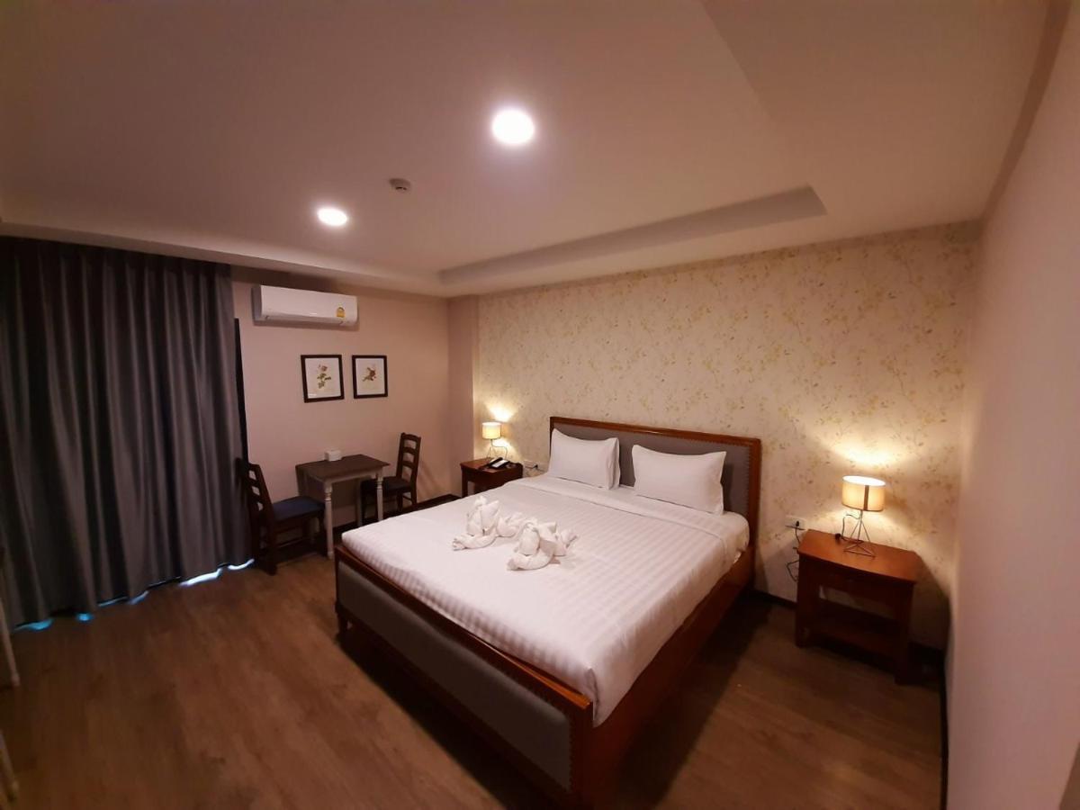 J.P.Grand Hotel 达叻府 外观 照片